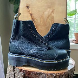 Dr. Martens Womens Sinclair 8 Eye Leather Platform Boot in Black Milled Napa